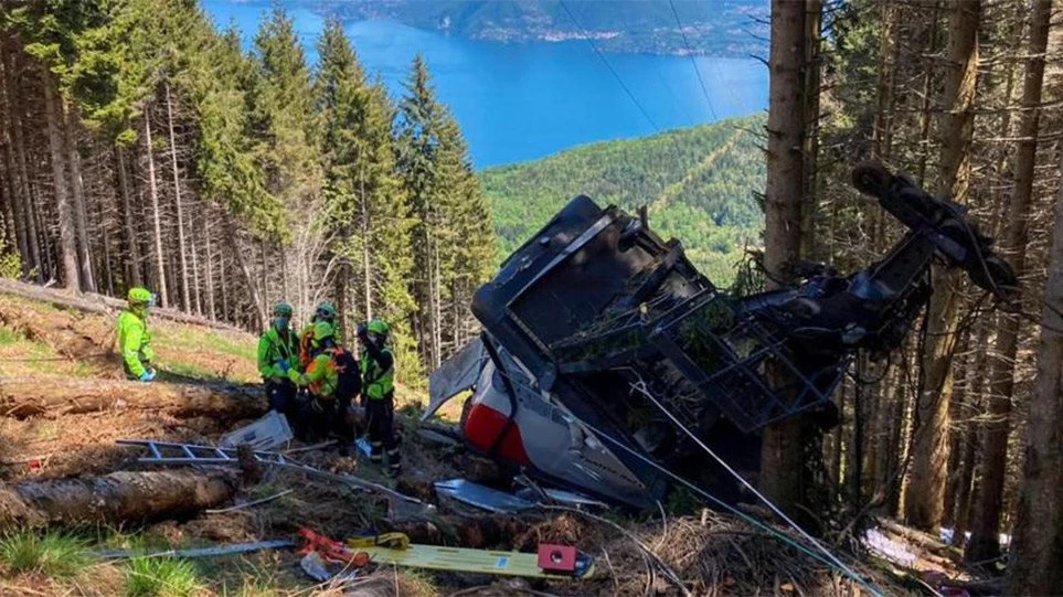 Πολύνεκρο δυστύχημα στη βορειοδυτική Ιταλία με πτώση καμπίνας τελεφερίκ